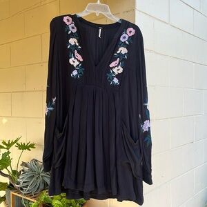 Size S. Free People dress. Fair condition. See pics.